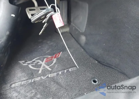 2001 Chevrolet Corvette из США, поврежденный, VIN 1G1YY22G415121113